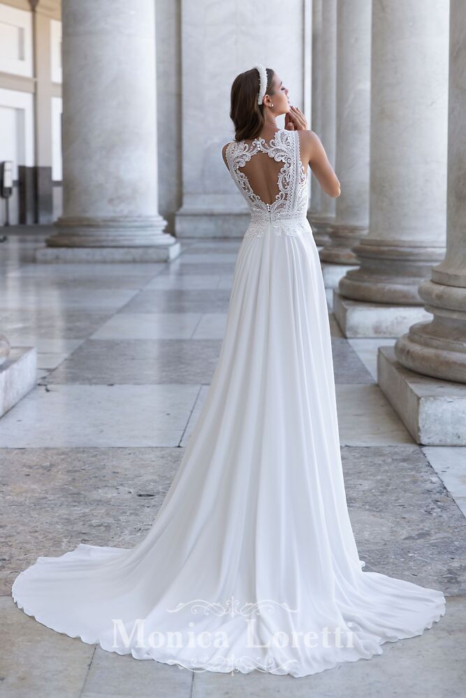 A-Linie Monica Loretti Brautmode - Hochzeitskleid in italienischem Design 7011: Chiffon-Brautkleid in A-Linie mit Oberteil aus aufwändiger Spitze 