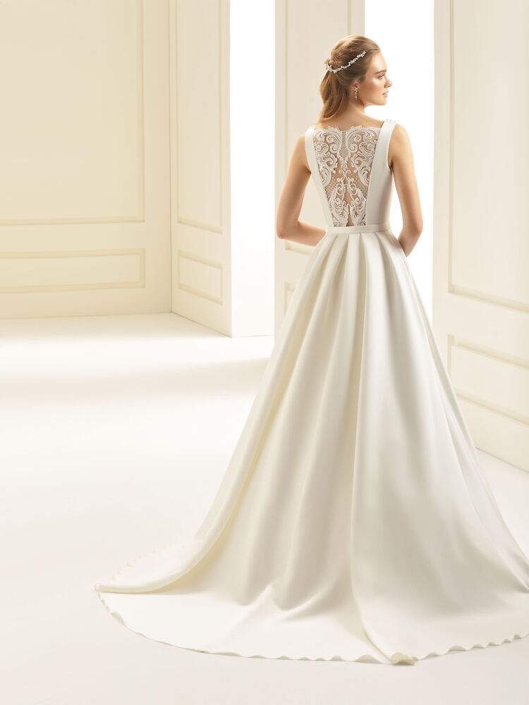 A-Linie Bianco Evento Brautmode, Braut Schuhe und Braut Accessoires 1026: Hochzeitskleid günstiger Preis