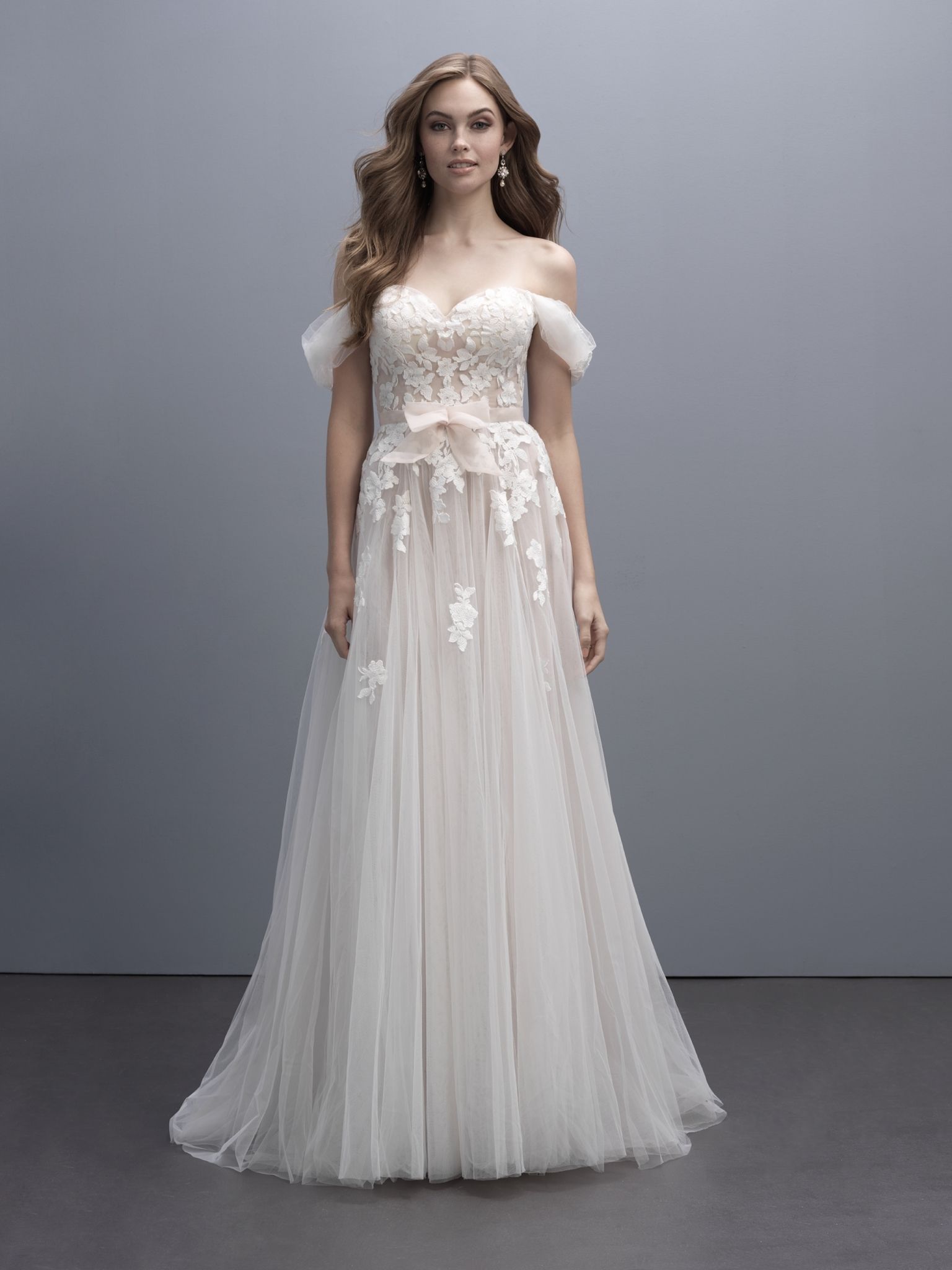 Boho & Vintage Allure Bridals 4010: Hochzeitskleid Boho romantik