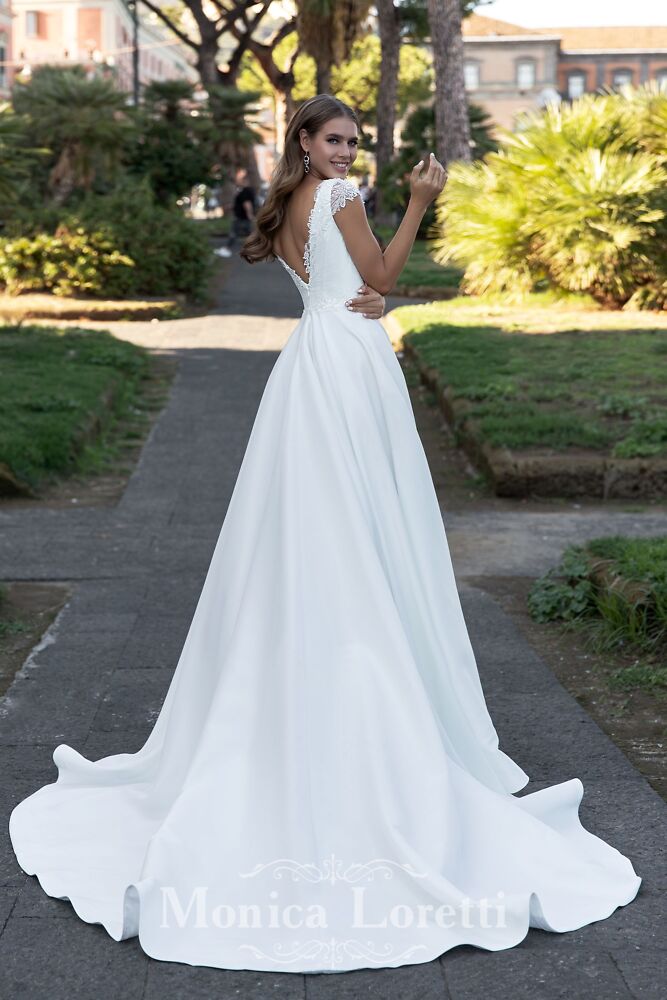 A-Linie Monica Loretti Brautmode - Hochzeitskleid in italienischem Design 7021: Hochzeitskleid