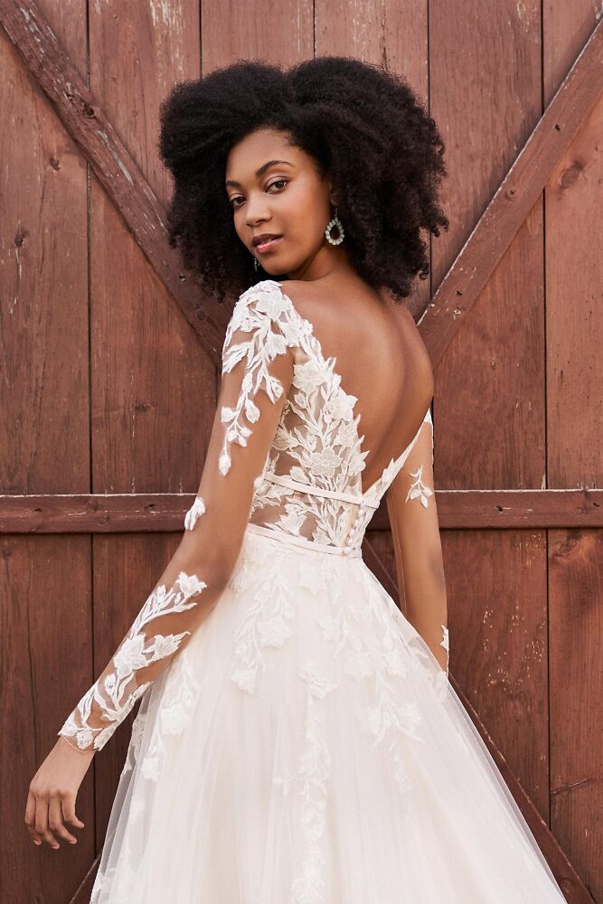 Outlet, Sale Lillian West Bridal dresses -  romantische Boho Hochzeitskleider 8024C Boho Hochzeitskleid romantisches Brautkleid in Brautmode