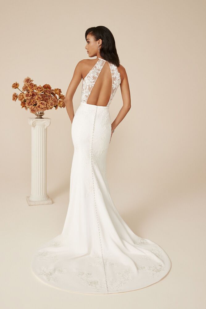 Figurbetont Justin Alexander Bridal - Brautmode für die moderne, elegante Braut 5039B Brautkleid mit aufwändigem Ausschnitt