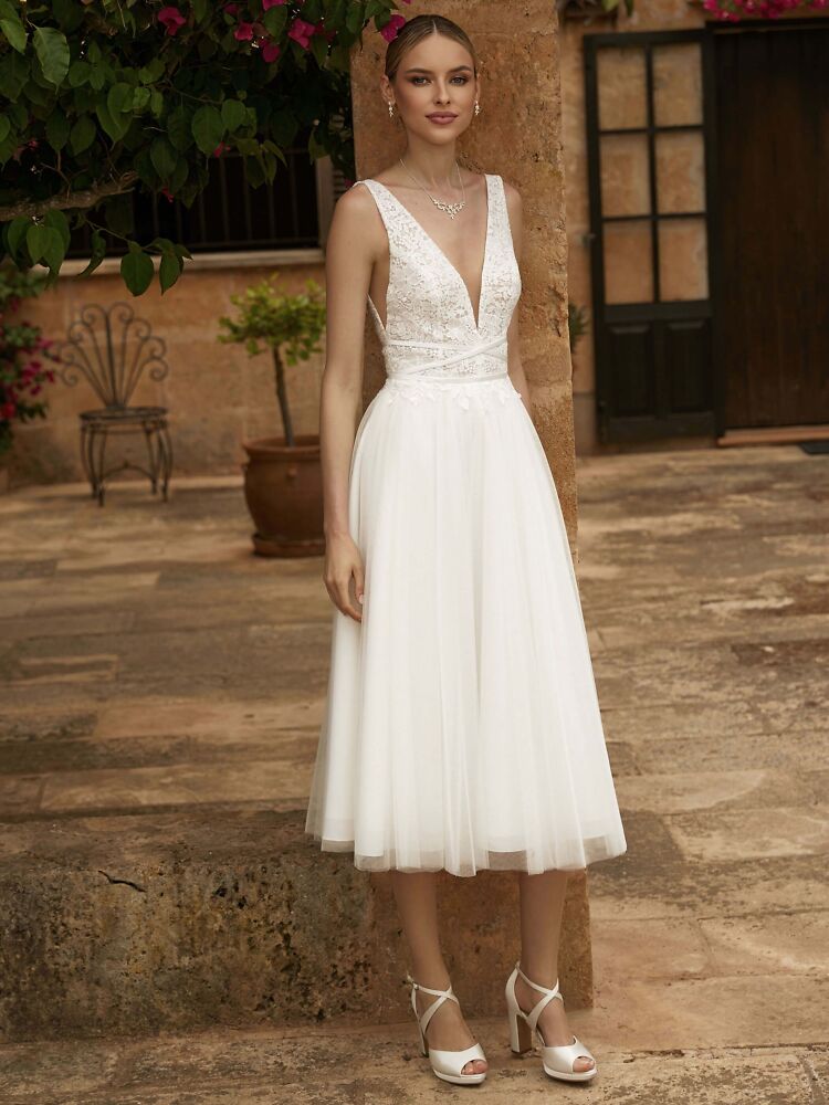 Kurze Kleider, Jumpsuits, Umstandskleider Bianco Evento Brautmode, Braut Schuhe und Braut Accessoires 01041 Kurzes Brautkleid Prinzessin