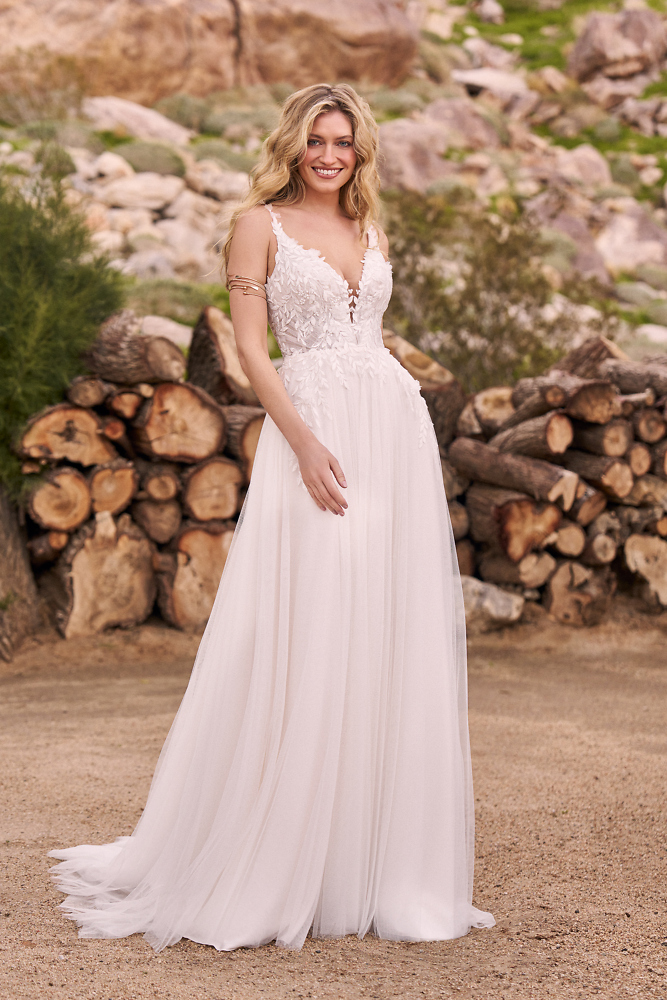 A-Linie Lillian West Bridal dresses -  romantische Boho Hochzeitskleider 084B Brautkleid mit 3D Applikationen