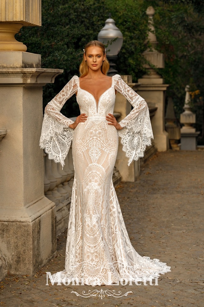 Figurbetont Monica Loretti Brautmode - Hochzeitskleid in italienischem Design 07013 Boho Brautkleid fit&flare mit abnehmbaren Ärmeln 