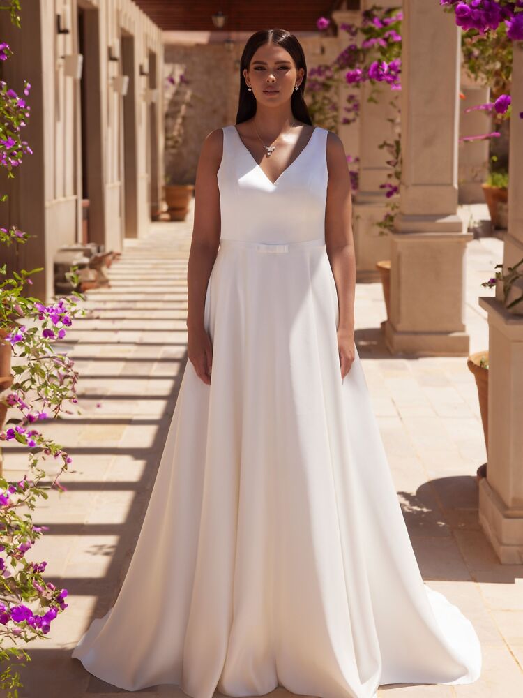 A-Linie Bianco Evento Brautmode, Braut Schuhe und Braut Accessoires 01069 Brautkleid A-Linie