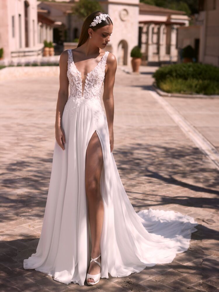 A-Linie Bianco Evento Brautmode, Braut Schuhe und Braut Accessoires 01072 Brautkleid