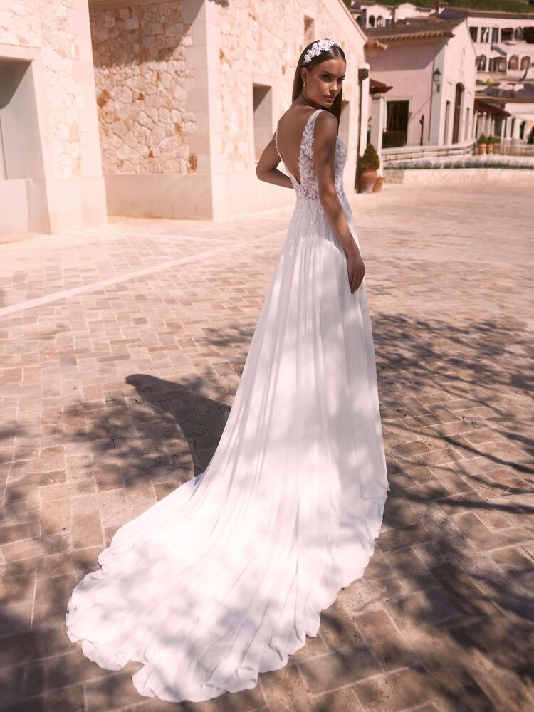 A-Linie Bianco Evento Brautmode, Braut Schuhe und Braut Accessoires 01072A Brautkleid