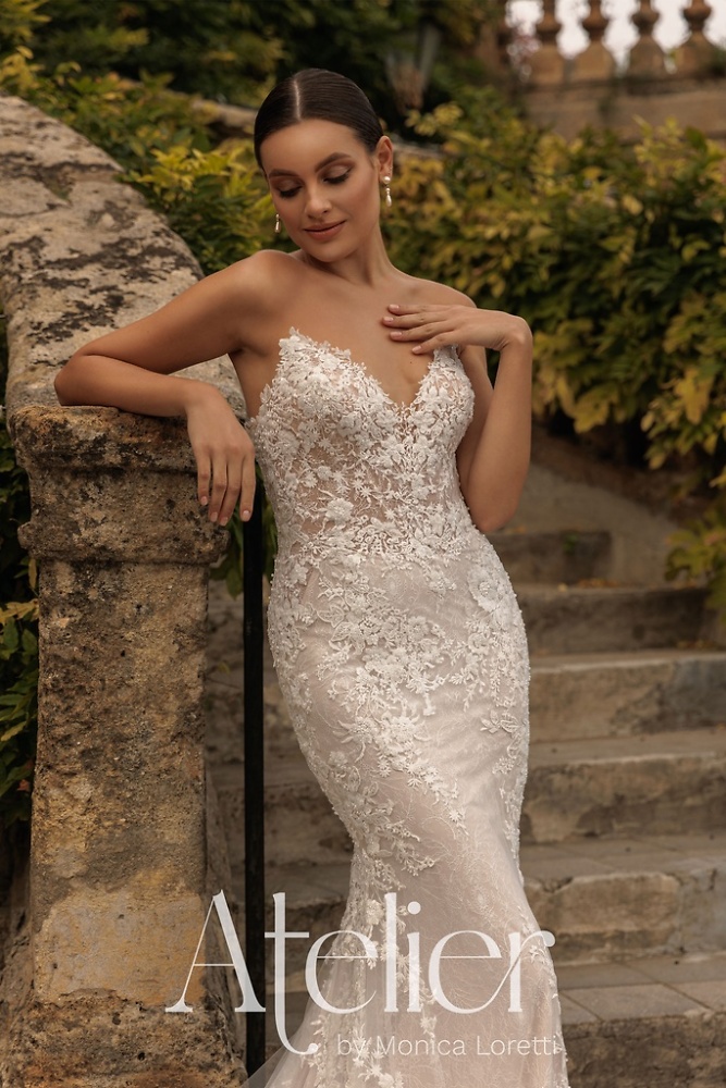 Figurbetont Monica Loretti Brautmode - Hochzeitskleid in italienischem Design 07040 Brautkleid 