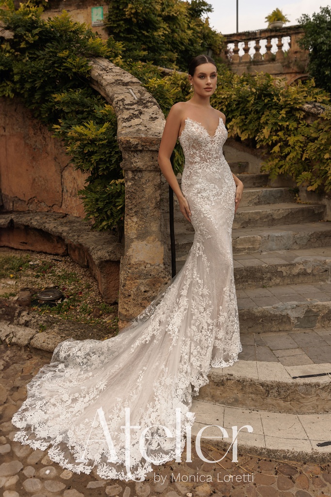 Figurbetont Monica Loretti Brautmode - Hochzeitskleid in italienischem Design 07040B Brautkleid