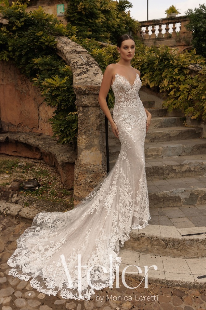Figurbetont Monica Loretti Brautmode - Hochzeitskleid in italienischem Design 07040B Brautkleid 