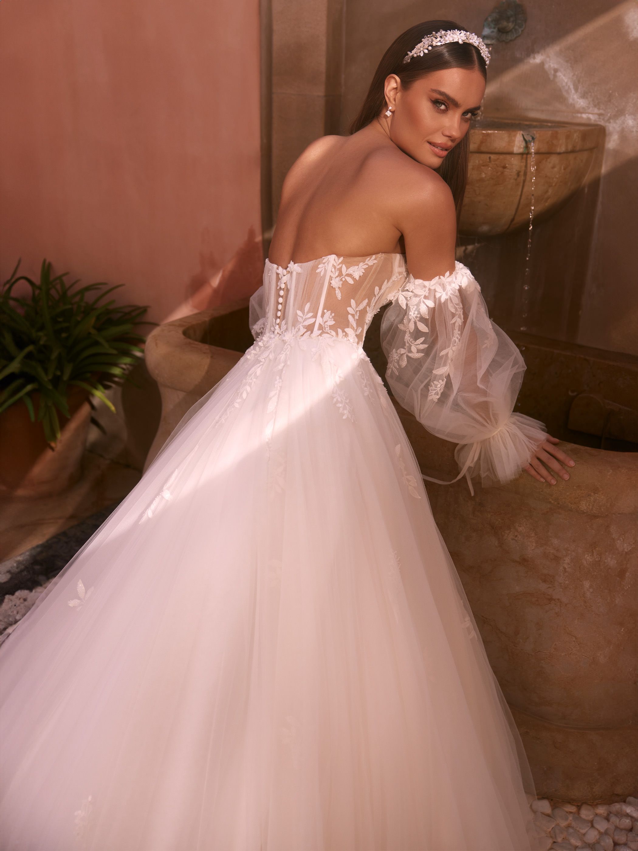 Princess Bianco Evento Brautmode, Braut Schuhe und Braut Accessoires 01077 Brautkleid Prinzessin