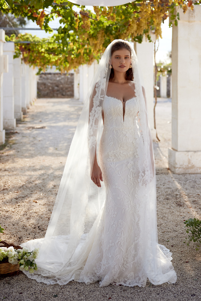 Figurbetont Lillian West Bridal dresses -  romantische Boho Hochzeitskleider 092 Brautkleid fit&flare Lillian West