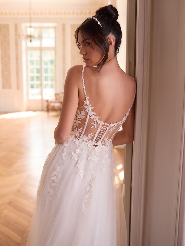 A-Linie Bianco Evento Brautmode, Braut Schuhe und Braut Accessoires 01078 Brautkleid in A-Linie mit Schnürung