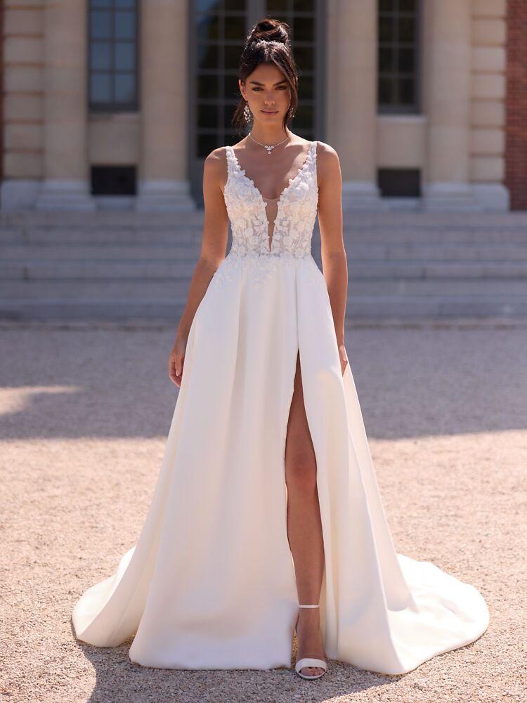 Princess Bianco Evento Brautmode, Braut Schuhe und Braut Accessoires 01083A Brautkleid Standesamt