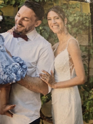 LiebesKleid Braut Jessica strahlt in ihrem Brautkleid