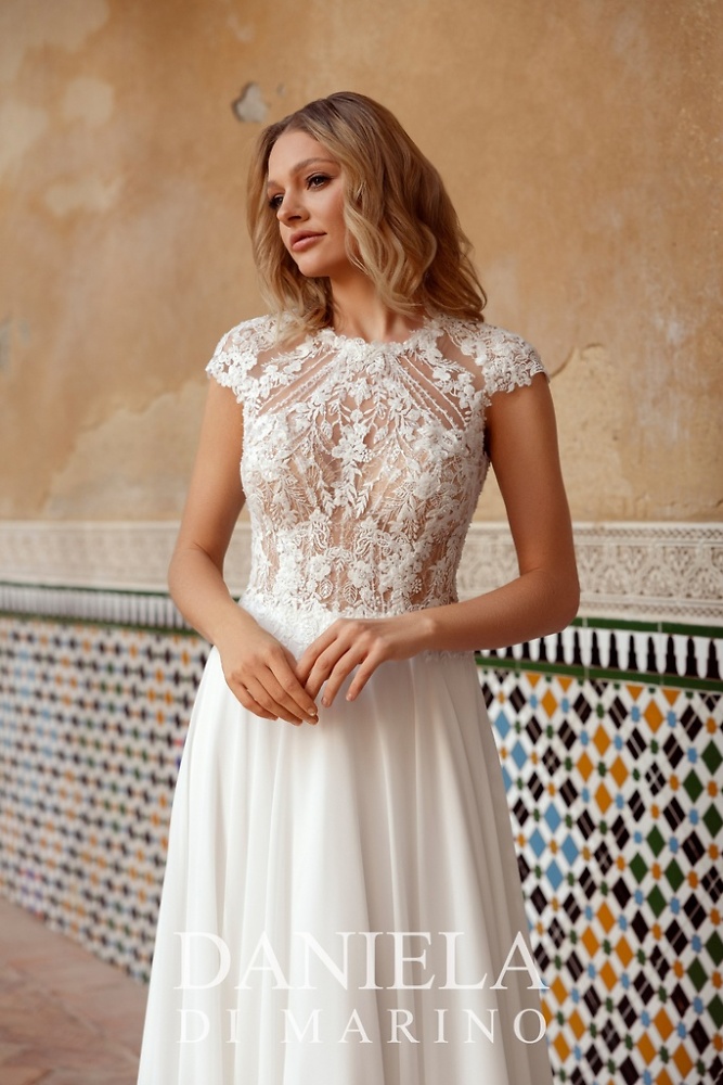 Boho & Vintage Monica Loretti Brautmode - Hochzeitskleid in italienischem Design 07063 Brautkleid 