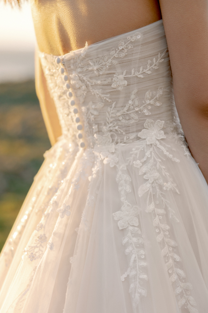 A-Linie Justin Alexander Bridal - Brautmode für die moderne, elegante Braut 05025:  Trägerloses Brautkleid Adore Justin Alexander 